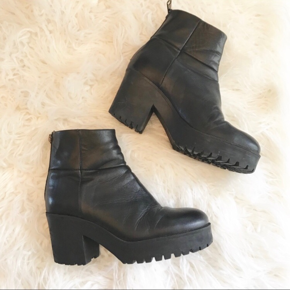 Zara basic black chunky heel ankle boots